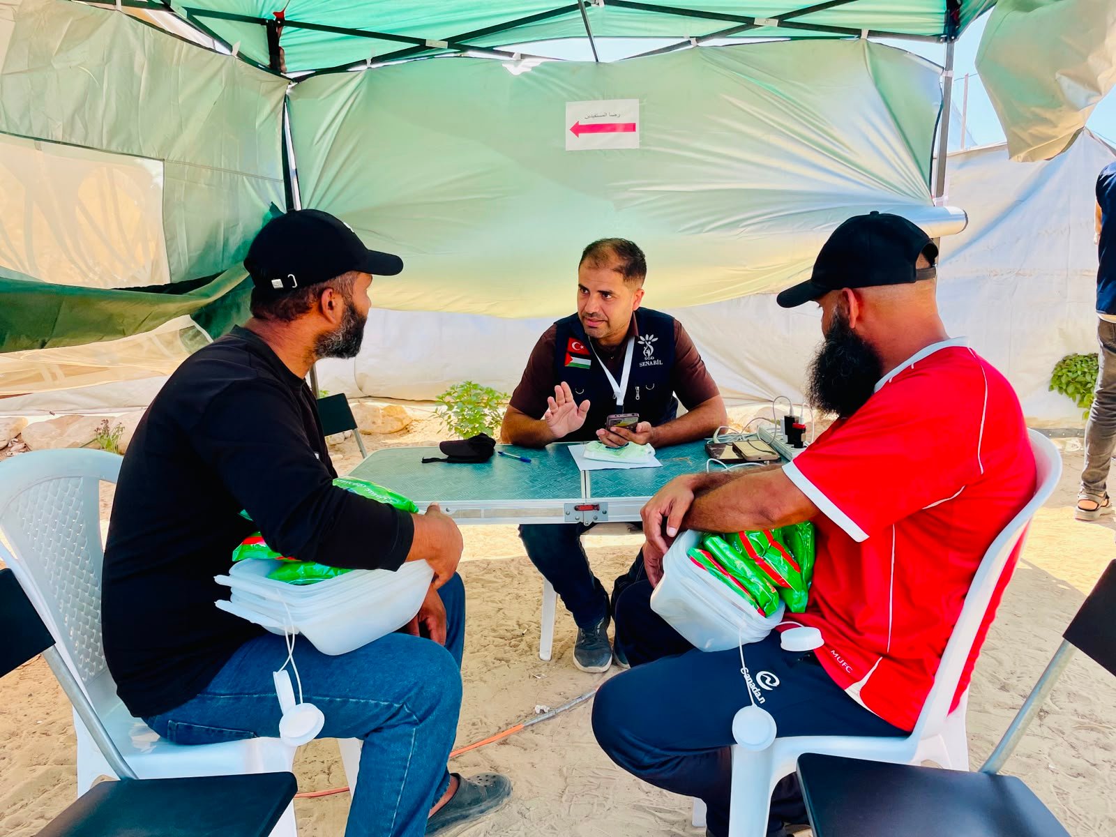 Funded by UNICEF, Senabil Association for Youth and Development Continues Implementing the Shelter Assistance Distribution Project in Khan Younis