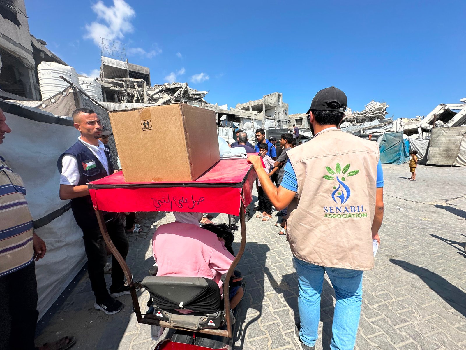 UNICEF and Senabil Delegation Visits Marginalized Areas in Eastern Gaza to Oversee Shelter Assistance Distribution