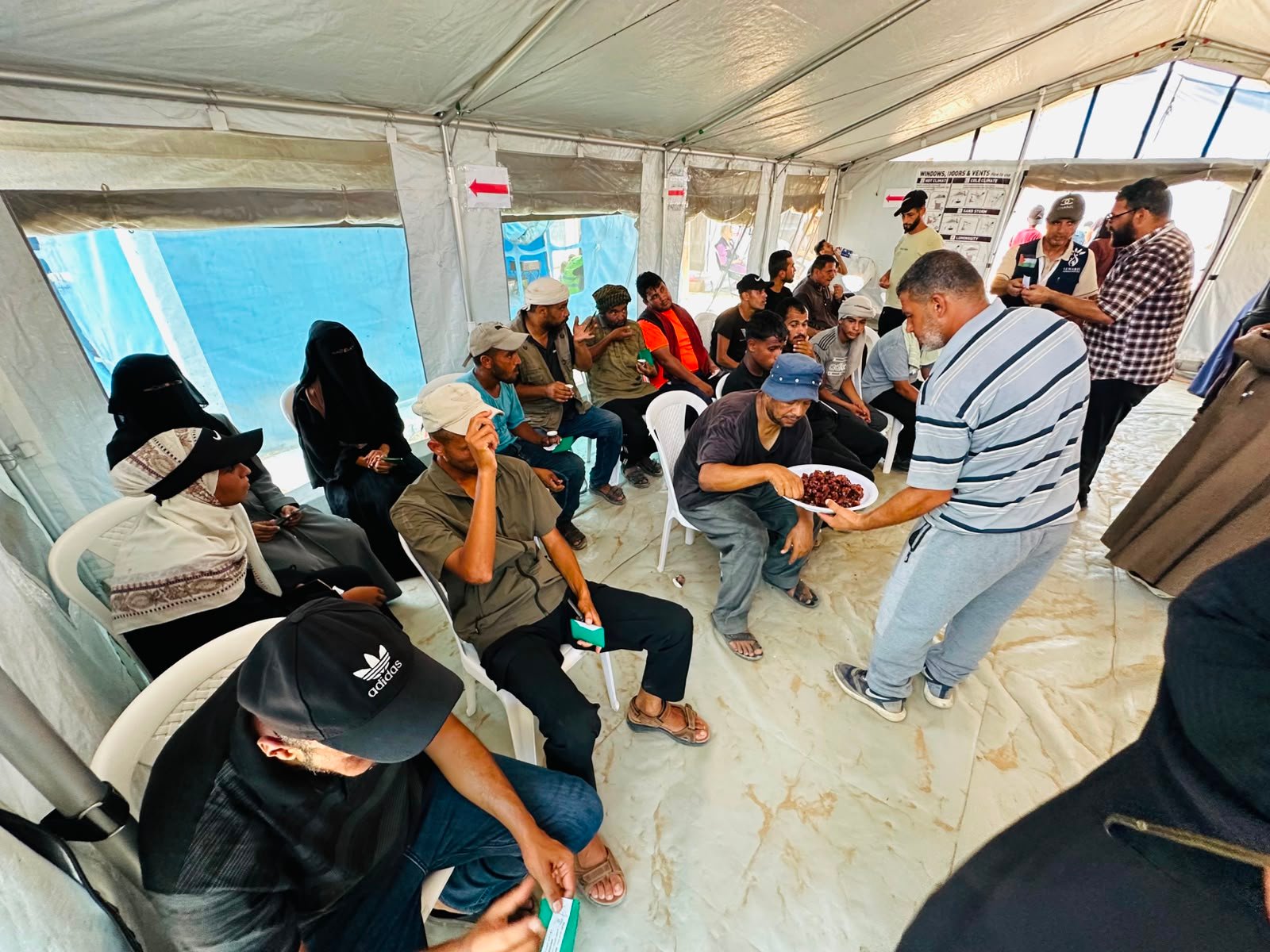 Funded by UNICEF, Senabil Association for Youth and Development Continues Implementing the Shelter Assistance Distribution Project in Khan Younis