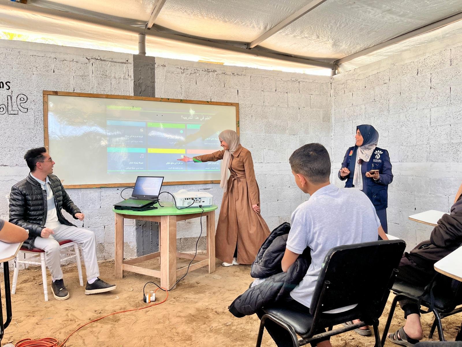 مؤسسة السنابل تطلق دورة تدريبية في الذكاء الصناعي لتنمية مهارات الطلبة