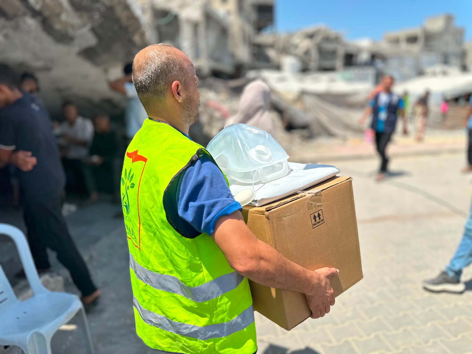 UNICEF and Senabil Delegation Visits Marginalized Areas in Eastern Gaza to Oversee Shelter Assistance Distribution