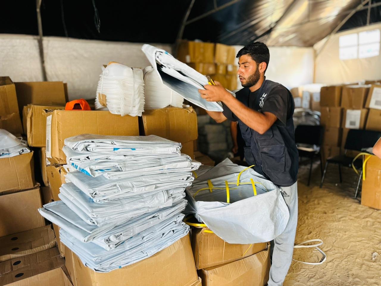 Funded by UNICEF, Senabil Association for Youth and Development Implements Shelter Assistance Distribution Project in Marginalized Areas