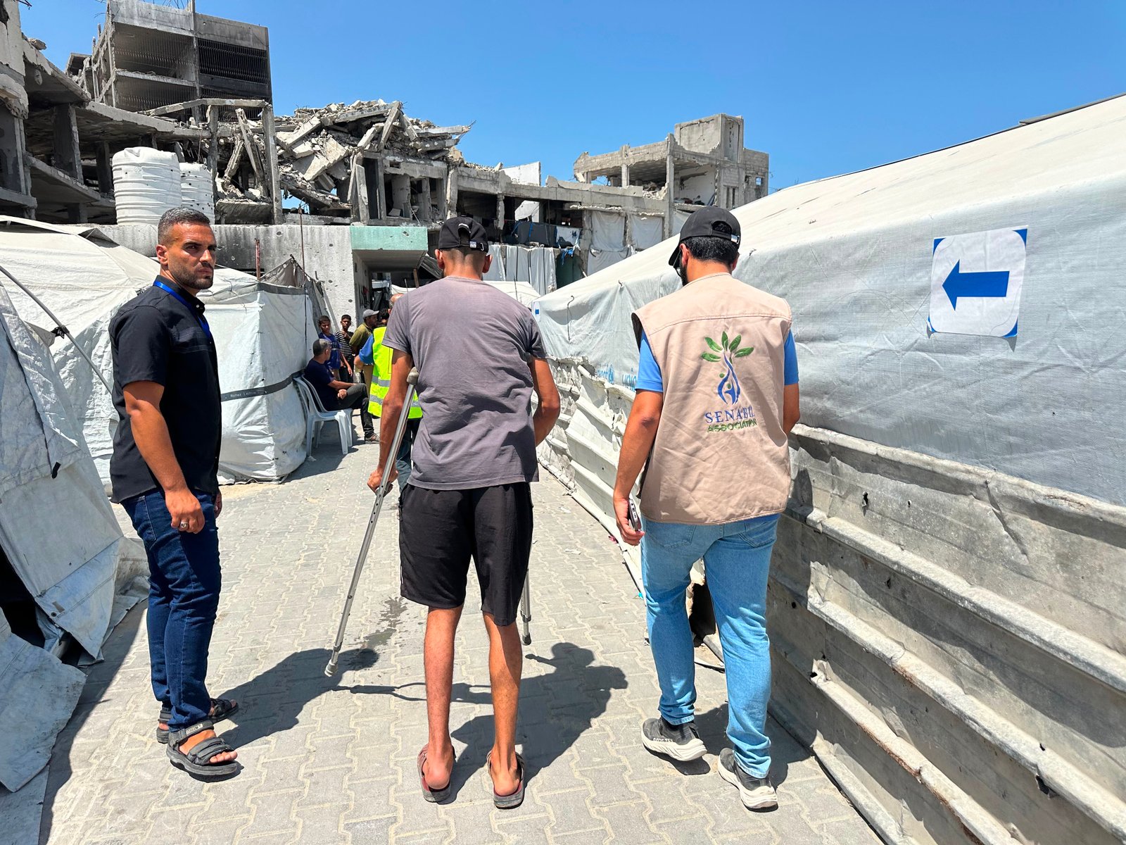 UNICEF and Senabil Delegation Visits Marginalized Areas in Eastern Gaza to Oversee Shelter Assistance Distribution
