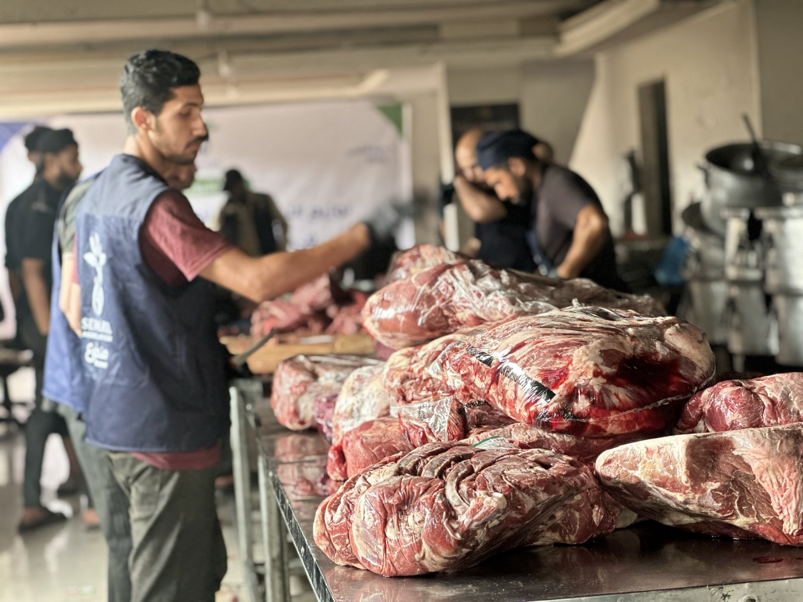 Senabil Association for Youth and Development Implements Meat Distribution Project for Affected Families in the Gaza Strip During Eid al-Adha