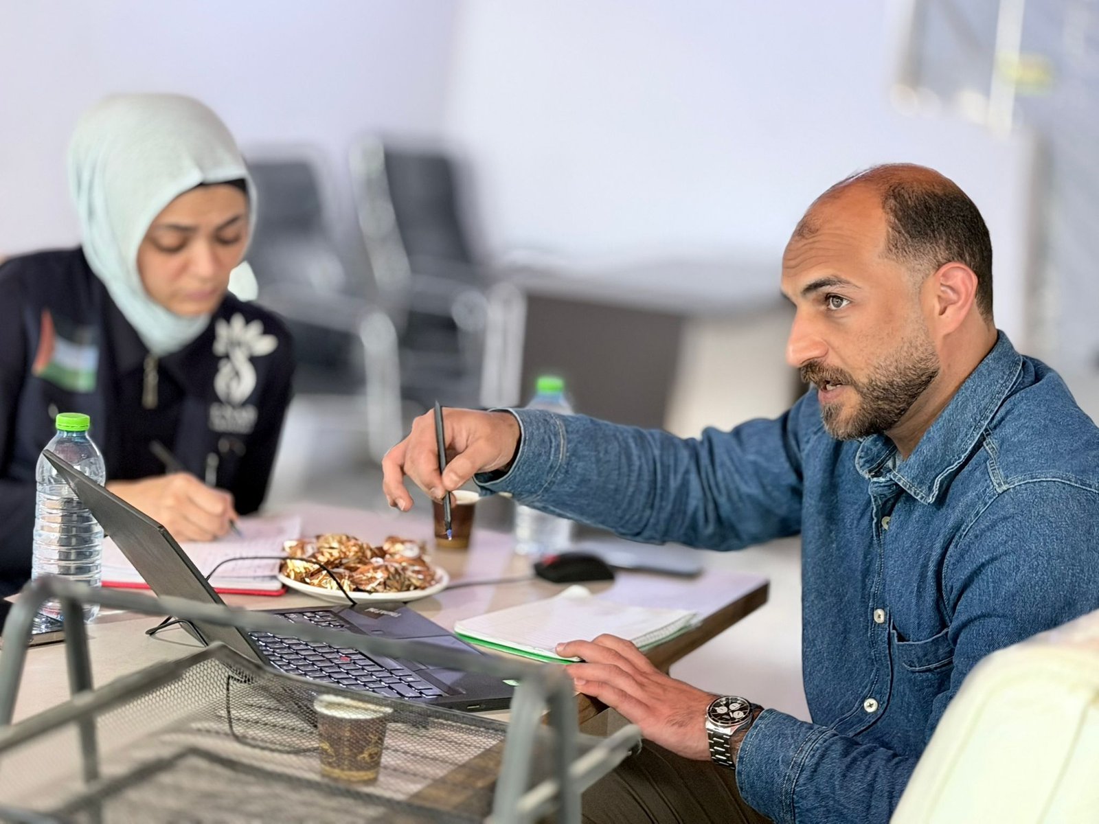 مؤسسة السنابل تبحث مع مكتب الأمم المتحدة لتنسيق الشؤون الإنسانية سبل دراسة الخدمات المقدمة في مناطق الخط الأصفر بقطاع غزة