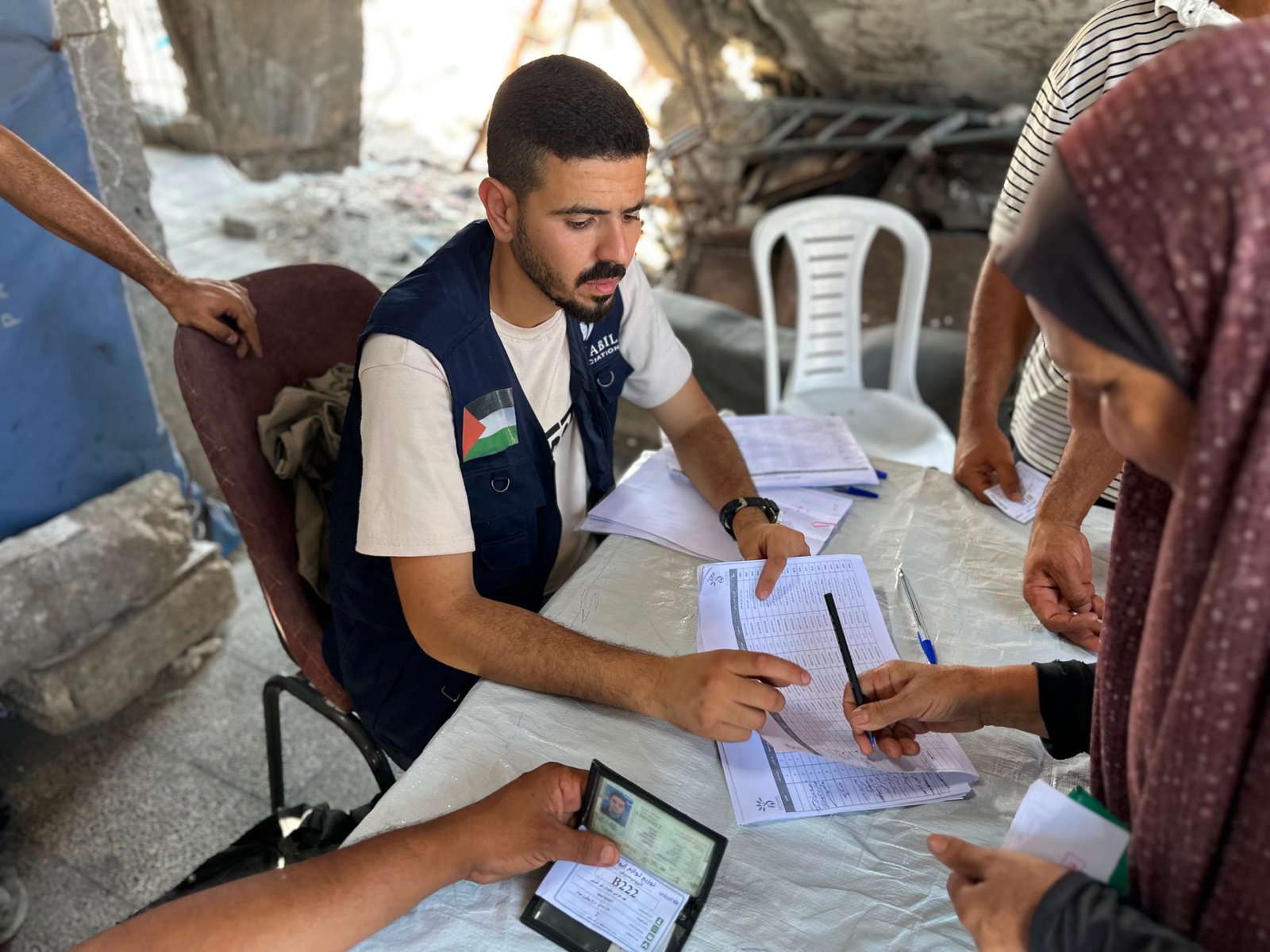 UNICEF and Senabil Delegation Visits Marginalized Areas in Eastern Gaza to Oversee Shelter Assistance Distribution