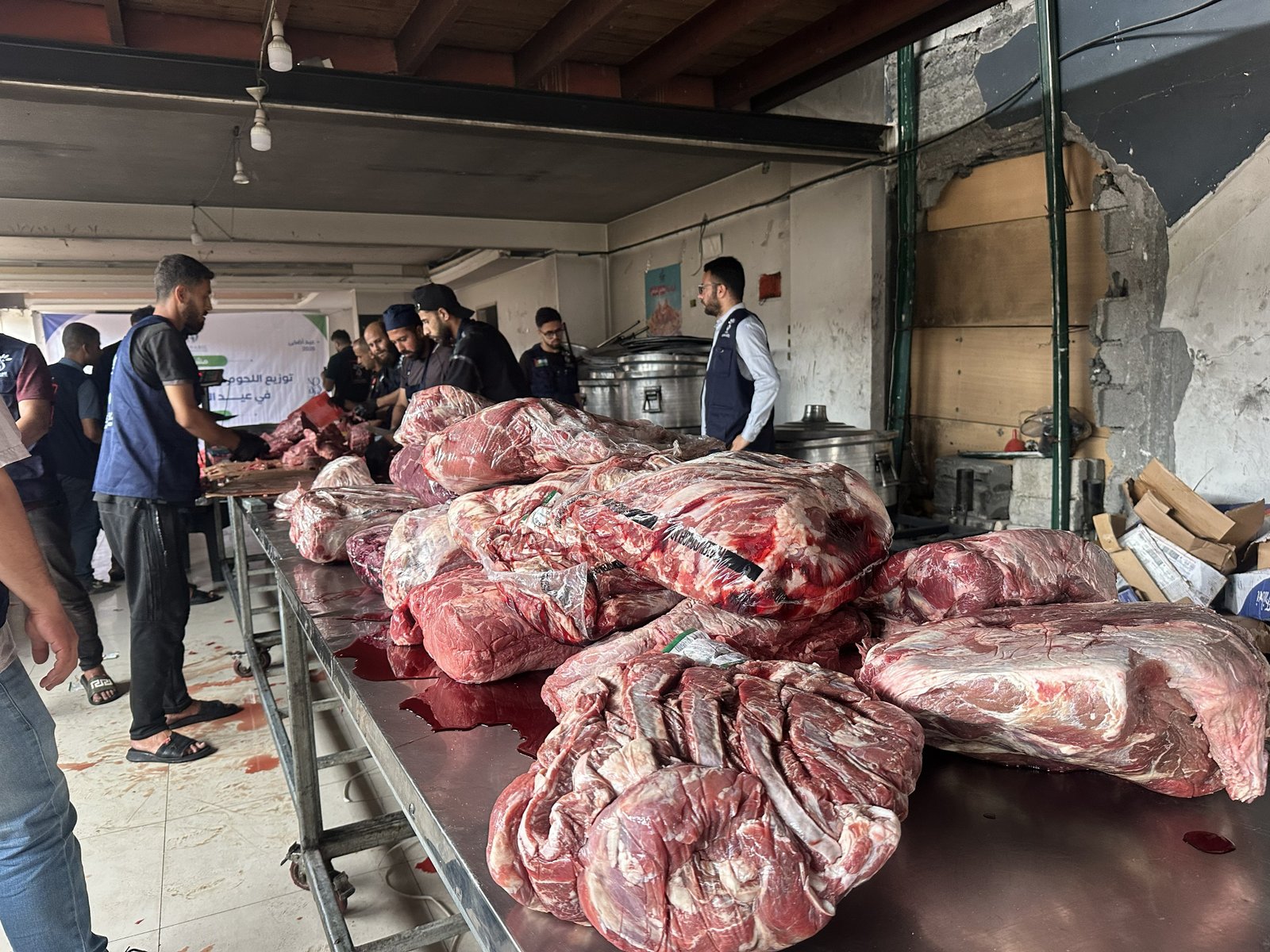 Senabil Association for Youth and Development Implements Meat Distribution Project for Affected Families in the Gaza Strip During Eid al-Adha