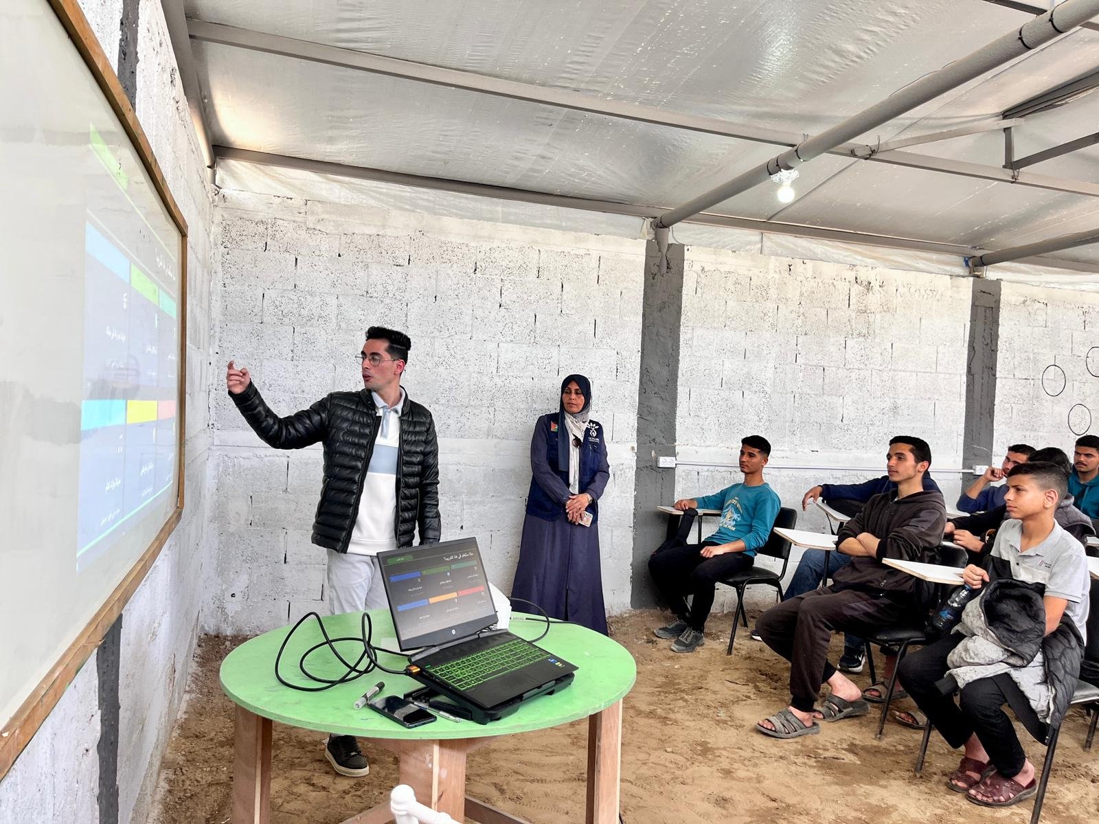 مؤسسة السنابل تطلق دورة تدريبية في الذكاء الصناعي لتنمية مهارات الطلبة