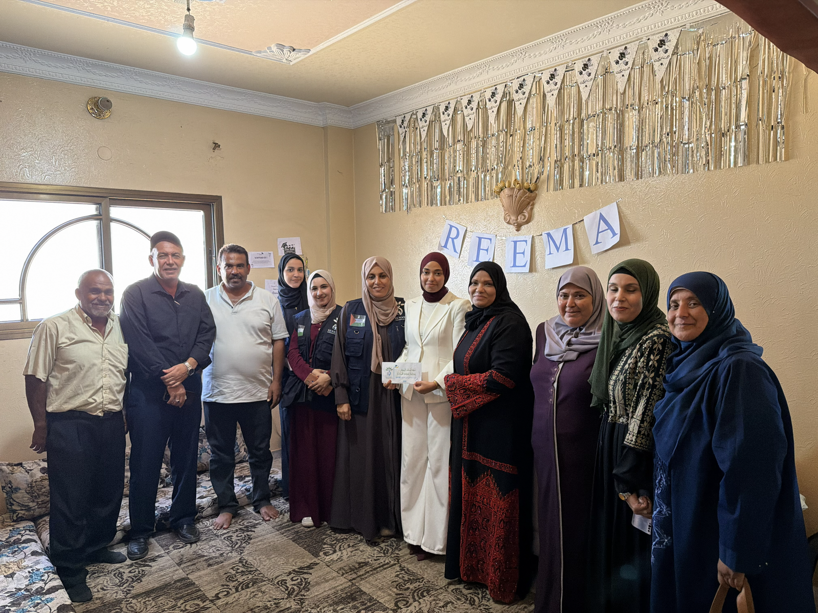 الطالبة ريما رائد عطا الله من مدرسة السنابل تحصد المركز الأول على مستوى فلسطين في الفرع الأدبي