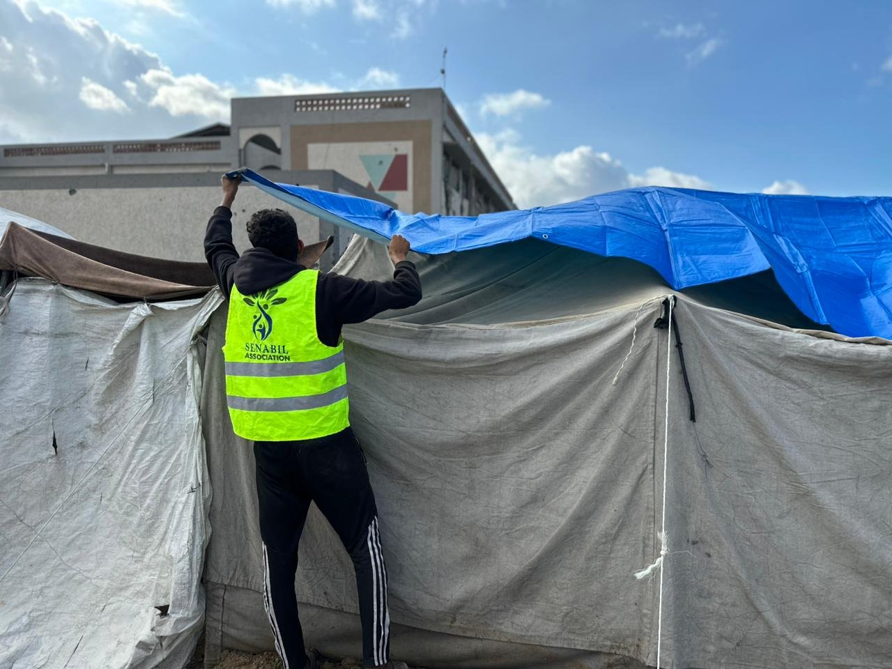 Emergency Relief Response to the Cold Wave in North and South Gaza under the “Gaza Winter… Peace & Warmth” Campaign